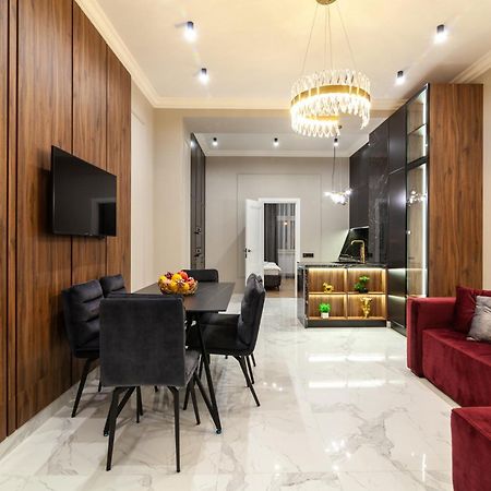 Апартаменти Leogrand Vip On Svobody Avenue 43 Львів Екстер'єр фото