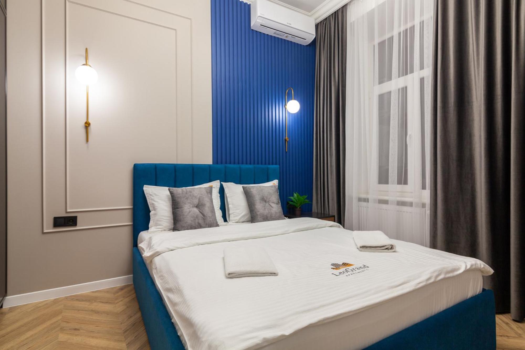 Апартаменти Leogrand Vip On Svobody Avenue 43 Львів Екстер'єр фото